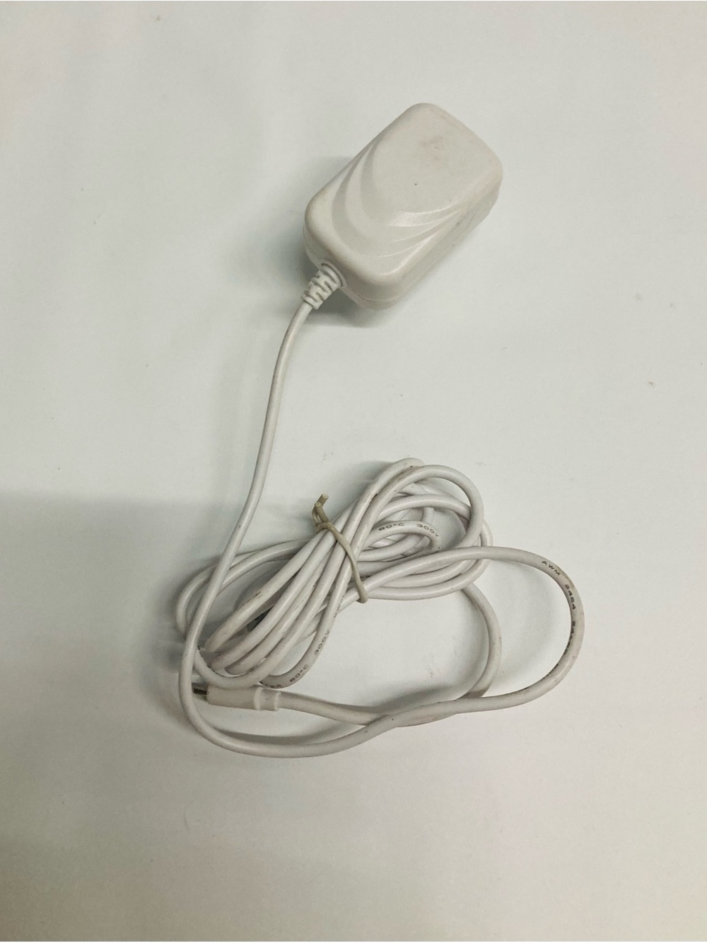 Artic Air Ultra Power Switching Adapter 100-240V